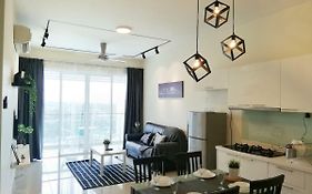 Ara Damansara Oasis Residence, Specious Home 4-8Pax, 8Min Subang Airport, 10Min Sunway